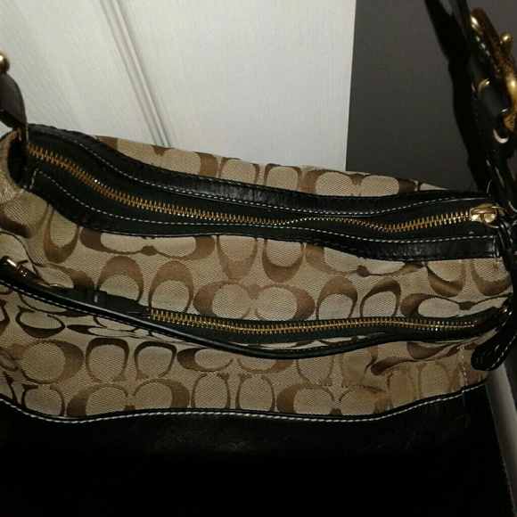 Handbag - Picture 2 of 2